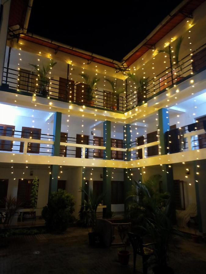 New Kovalam Beach Hotel Exterior photo